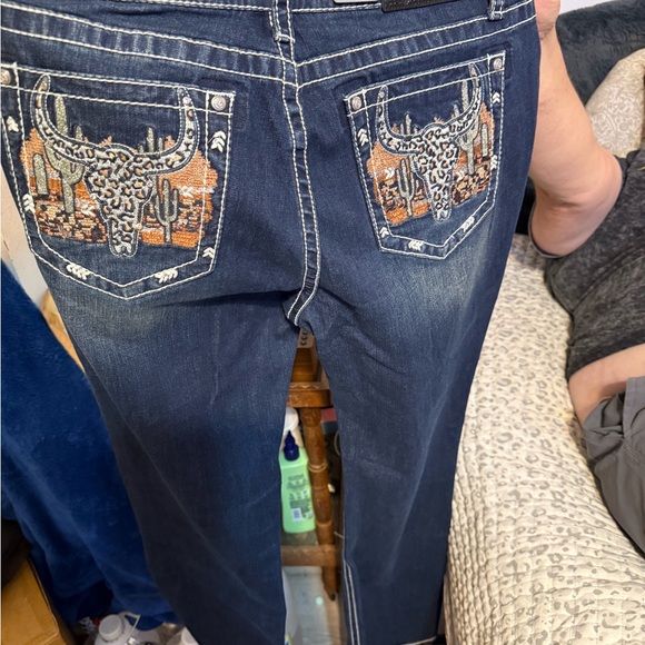 Grace in LA Dark Blue Jeans with Bull Skull Embroidery - Picture 5 of 6